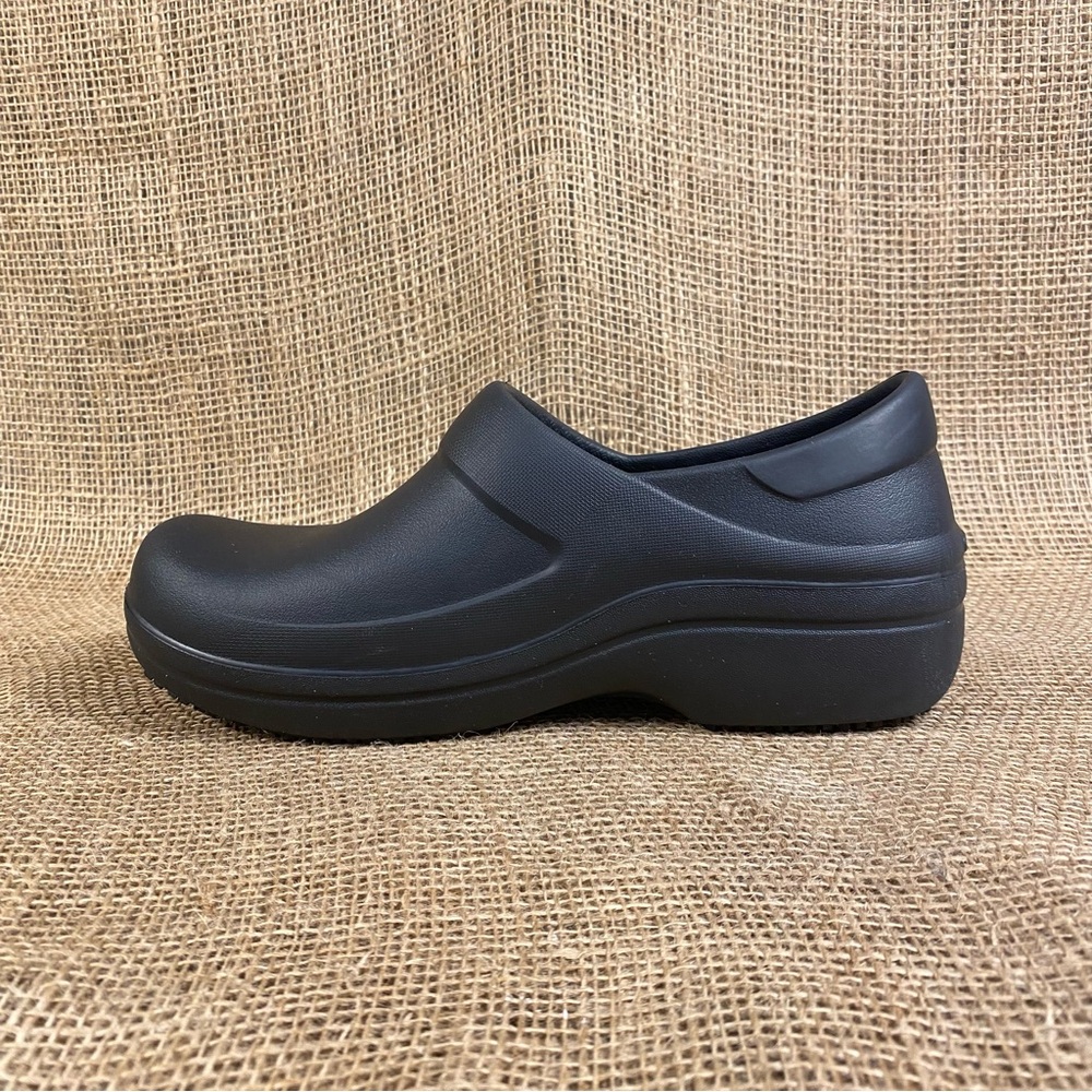 CROCS Clogs Slip On Black Comfort Slip Resistant Nurse Work  Shoes Size 8 - Picture 5 of 10